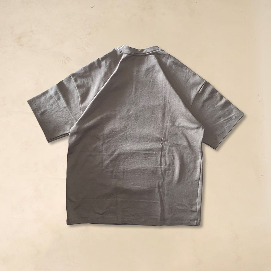 kaws big graphich tee