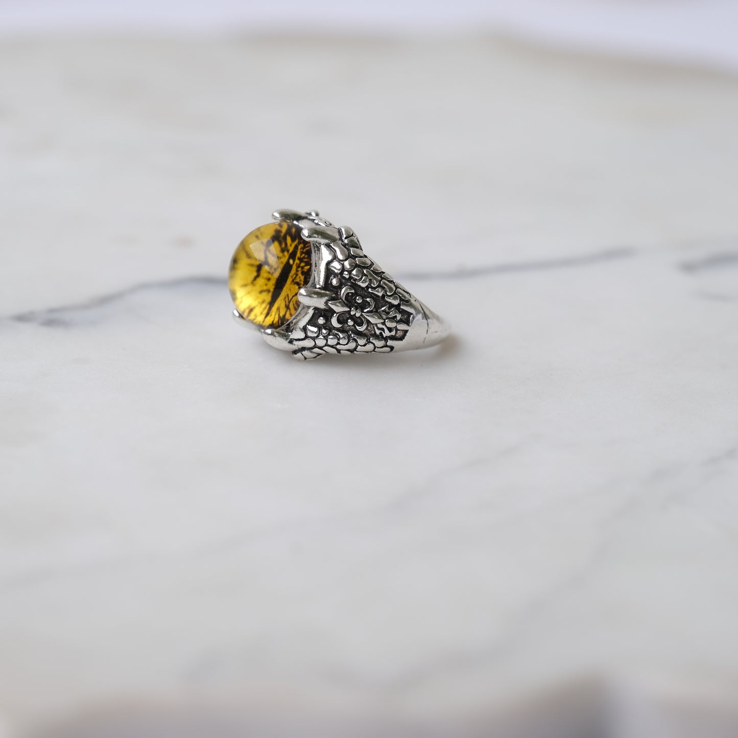 Dragon eye Yellow ring