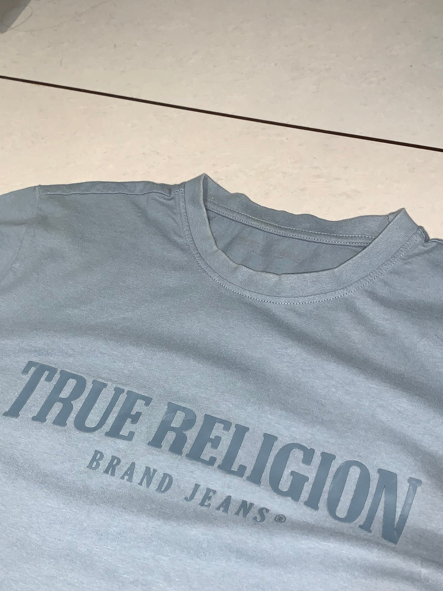 Authentic true religion spellout tee