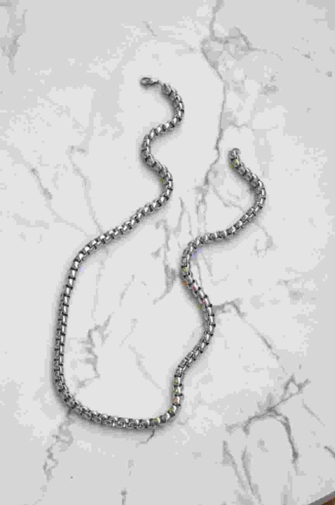Silver Linked Brick Chain