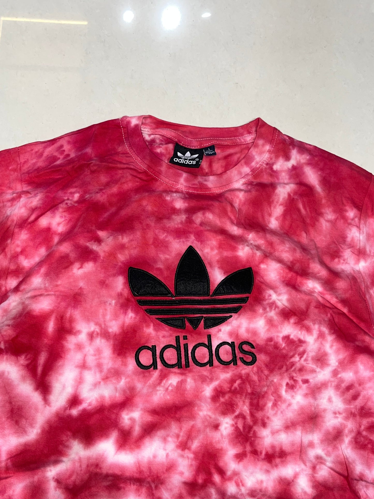 Adidas tie die tee
