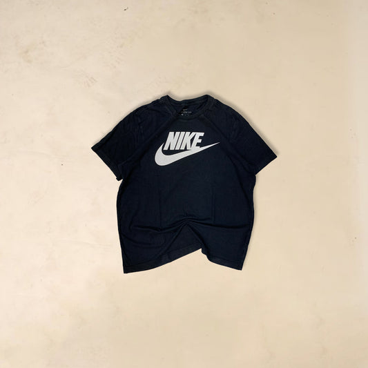 Nike spell out tee